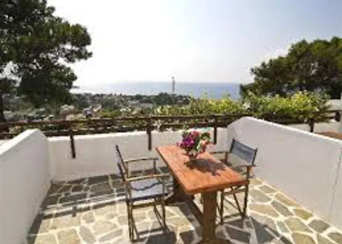 Karpathios Aparthotel 2*