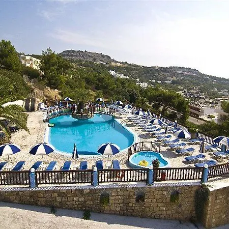 Karpathios Lägenhetshotell